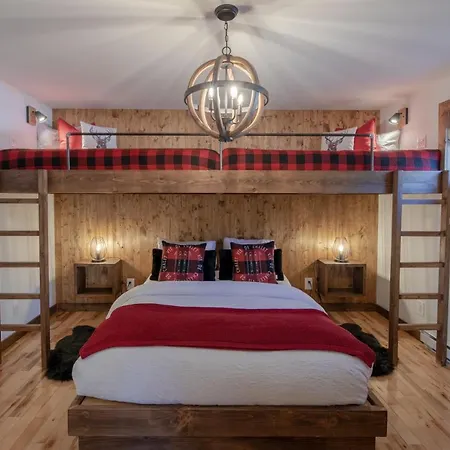 Breathtaking Log House With Hottub - Summer Paradise In Tremblant Saint-Faustin Exterior photo