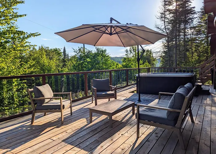 Breathtaking Log House With Hottub - Summer Paradise In Tremblant