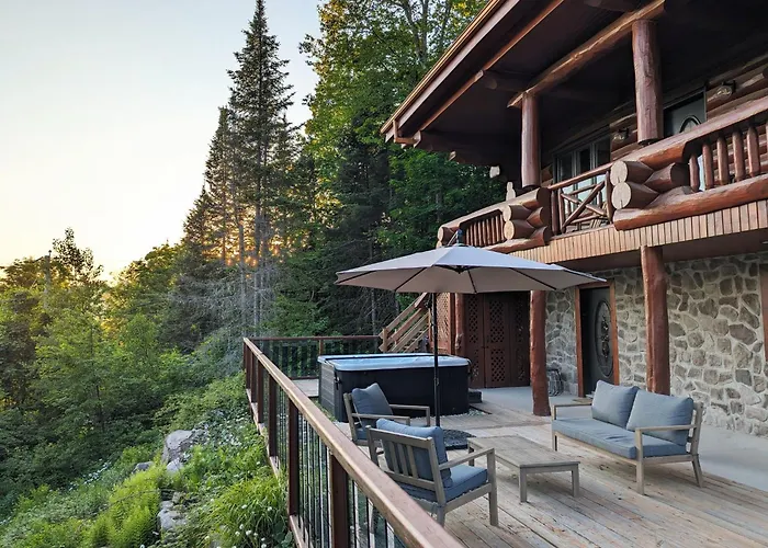 Breathtaking Log House With Hottub - Summer Paradise In Tremblant
