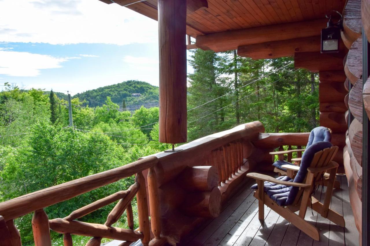 Chalet Breathtaking Log House With Hottub - Winter Paradise In Tremblant