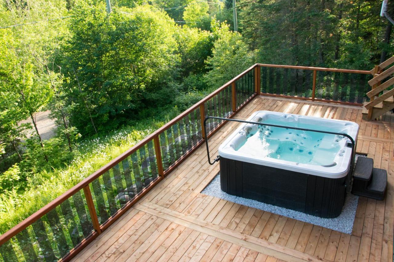 Breathtaking Log House With Hottub - Winter Paradise In Tremblant Chalet Saint-Faustin