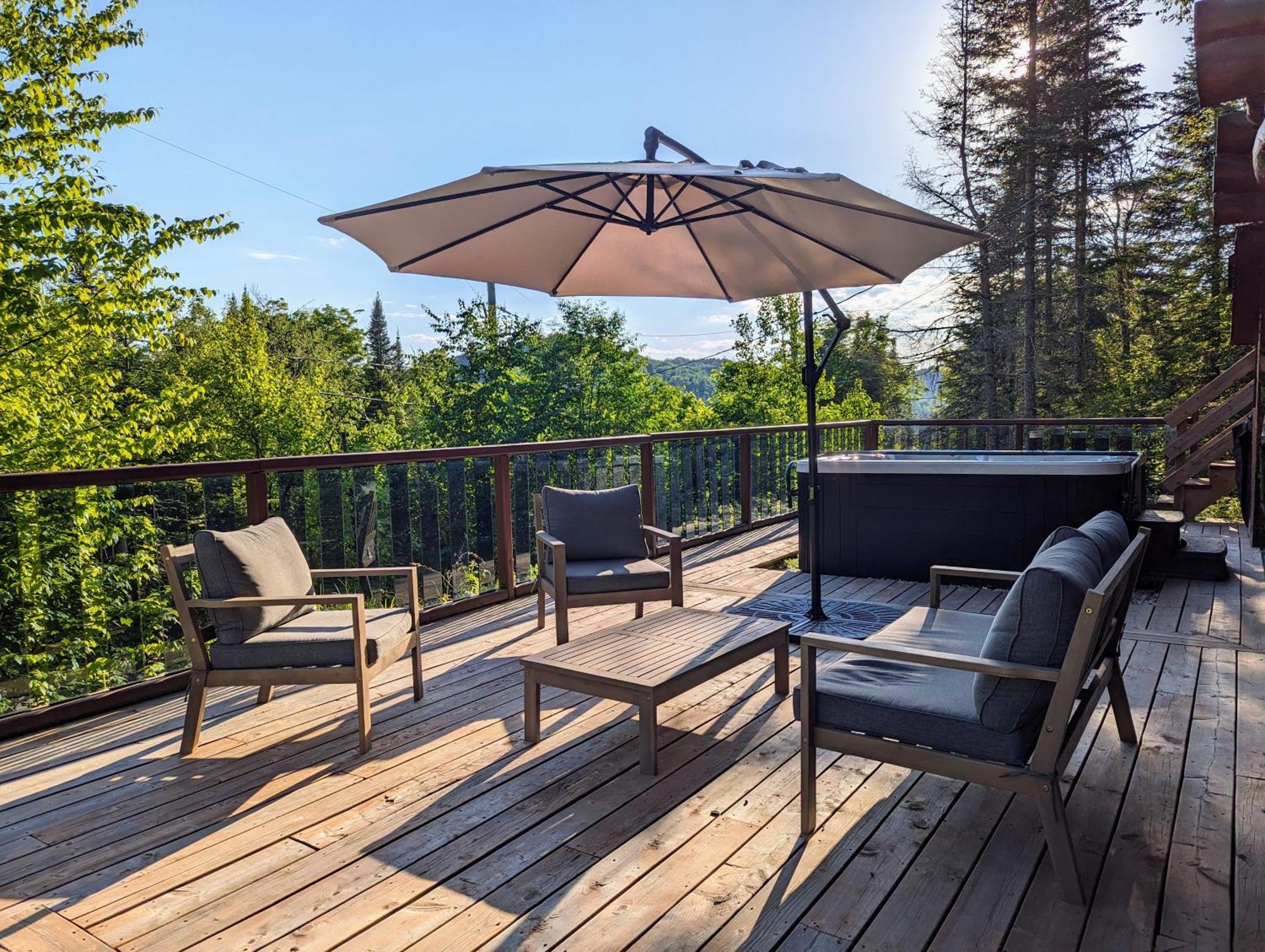 Chalet Breathtaking Log House With Hottub - Winter Paradise In Tremblant Saint-Faustin